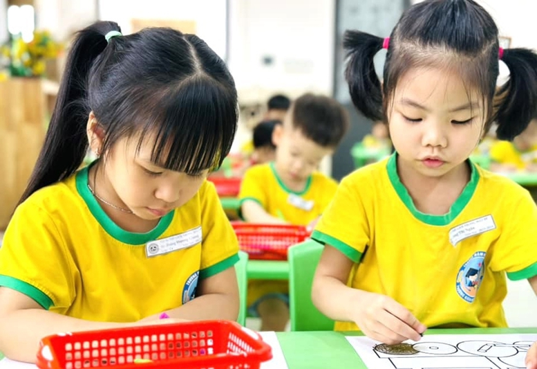 Mẫu giáo cũng phải... học thêm